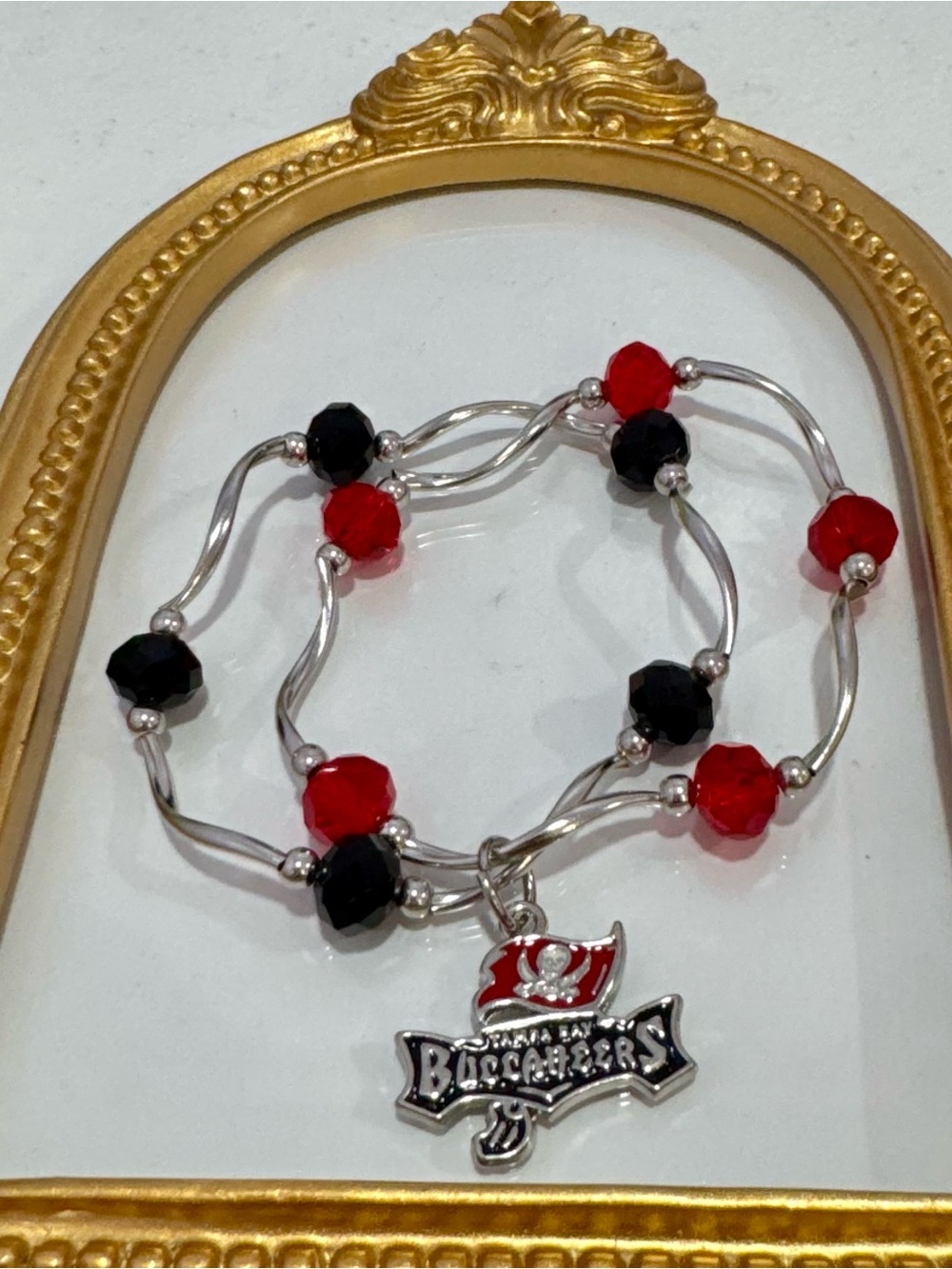 New Tampa Bay Buccaneers Stretchy Charm Bracelet